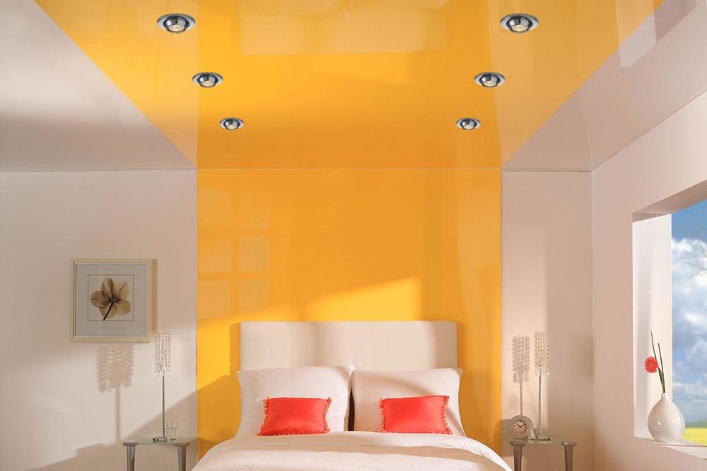 Расположение точечных светильников в спальне